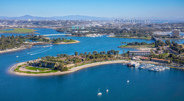 Hotel del Coronado from beach view